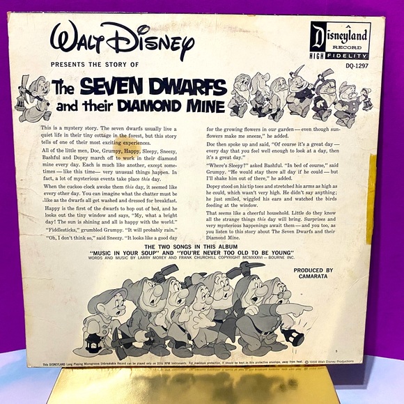 WALT DISNEY’S VINTAGE 1966 THE SEVEN DWARFS & THEIR DIAMOND MINE VINYL RECORD - Picture 6 of 13